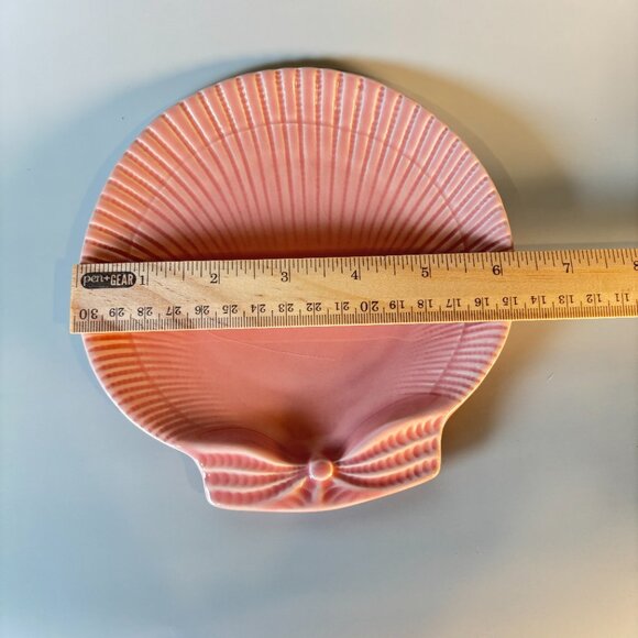 Vintage Pink Shell Shaped Soap, Jewelry or Trinket Dish - Picture 11 of 13